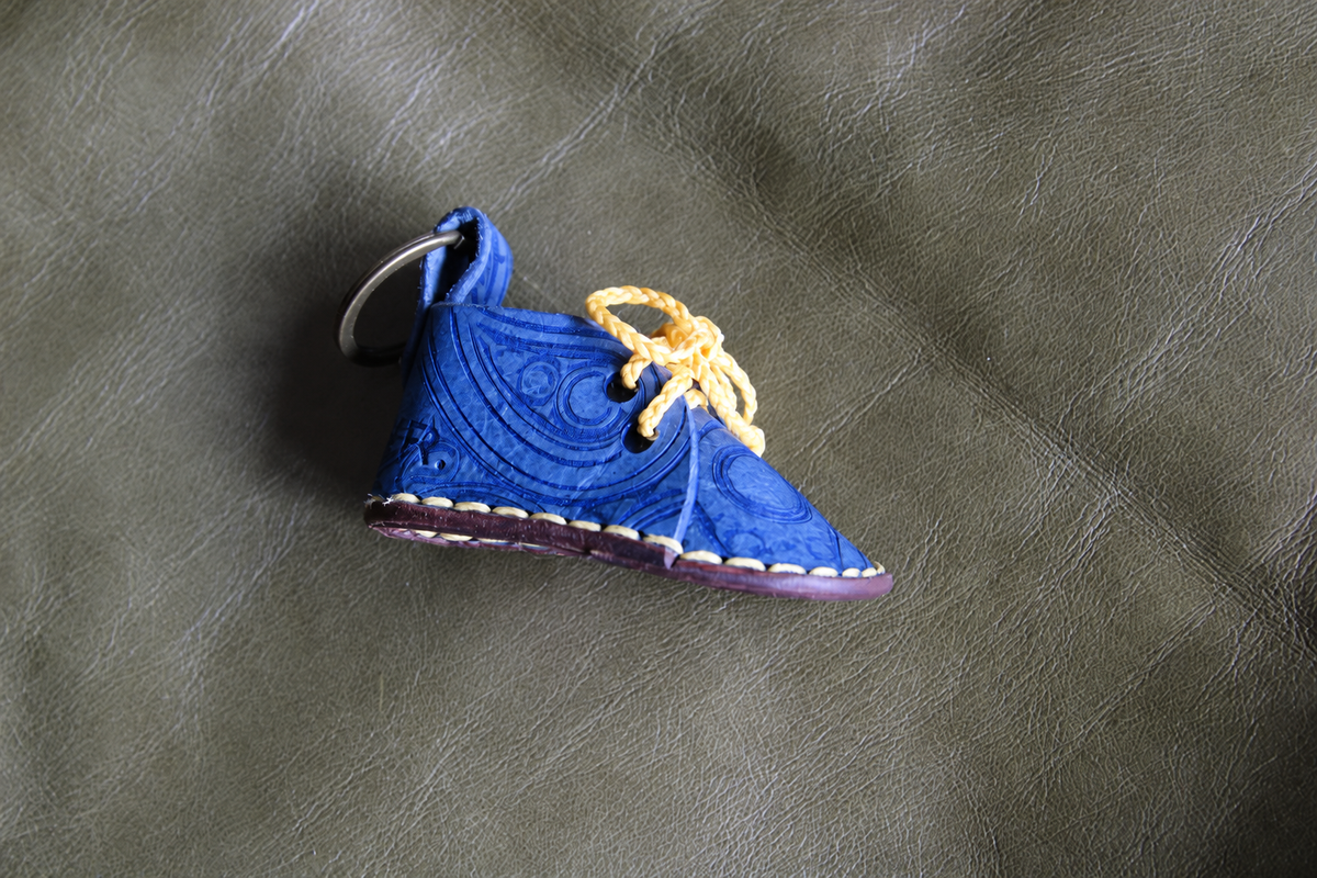 Veldskoen Keyring in Blue